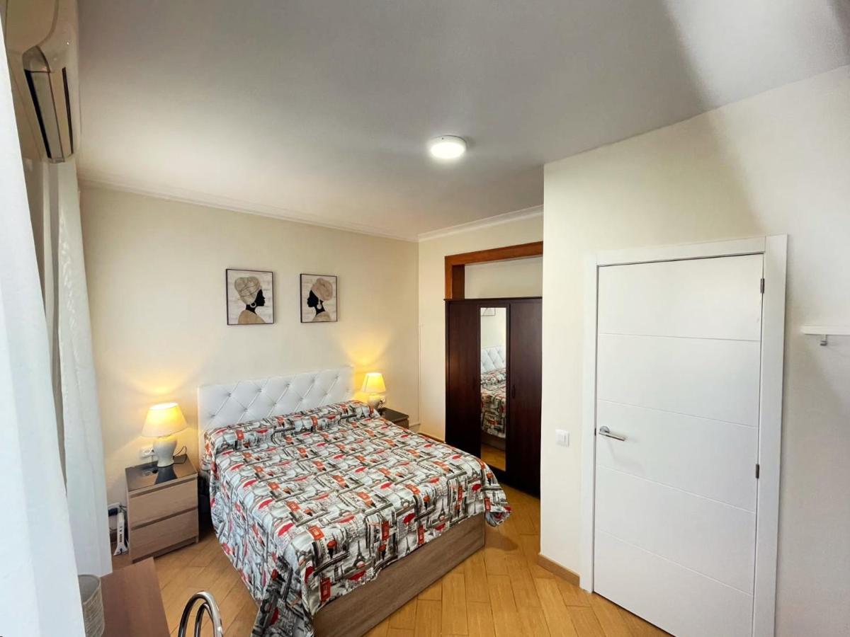 Rooms Nueva Valencia บาร์เซโลนา ภายนอก รูปภาพ