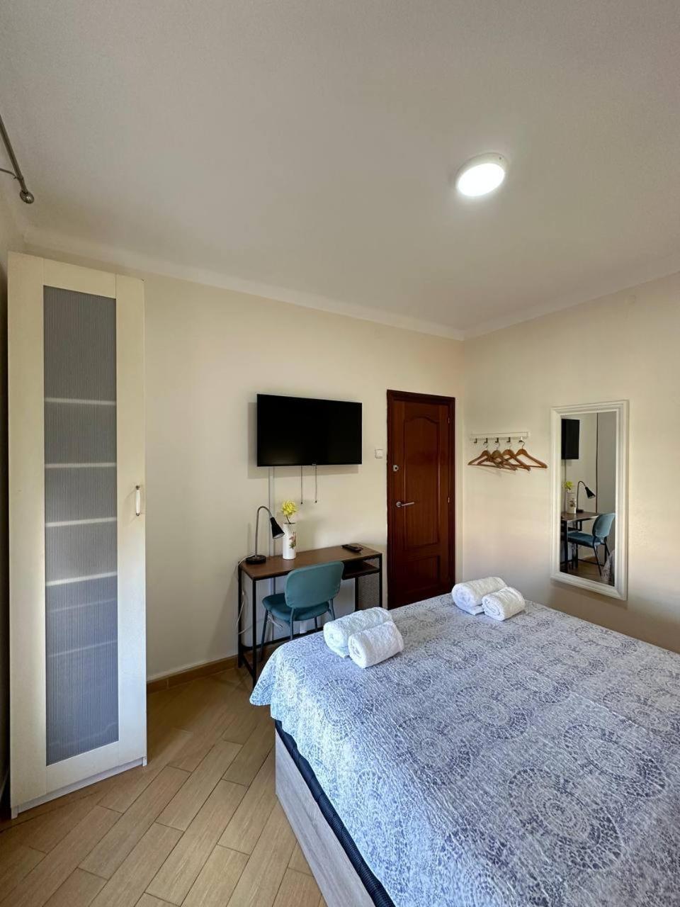 Rooms Nueva Valencia บาร์เซโลนา ภายนอก รูปภาพ