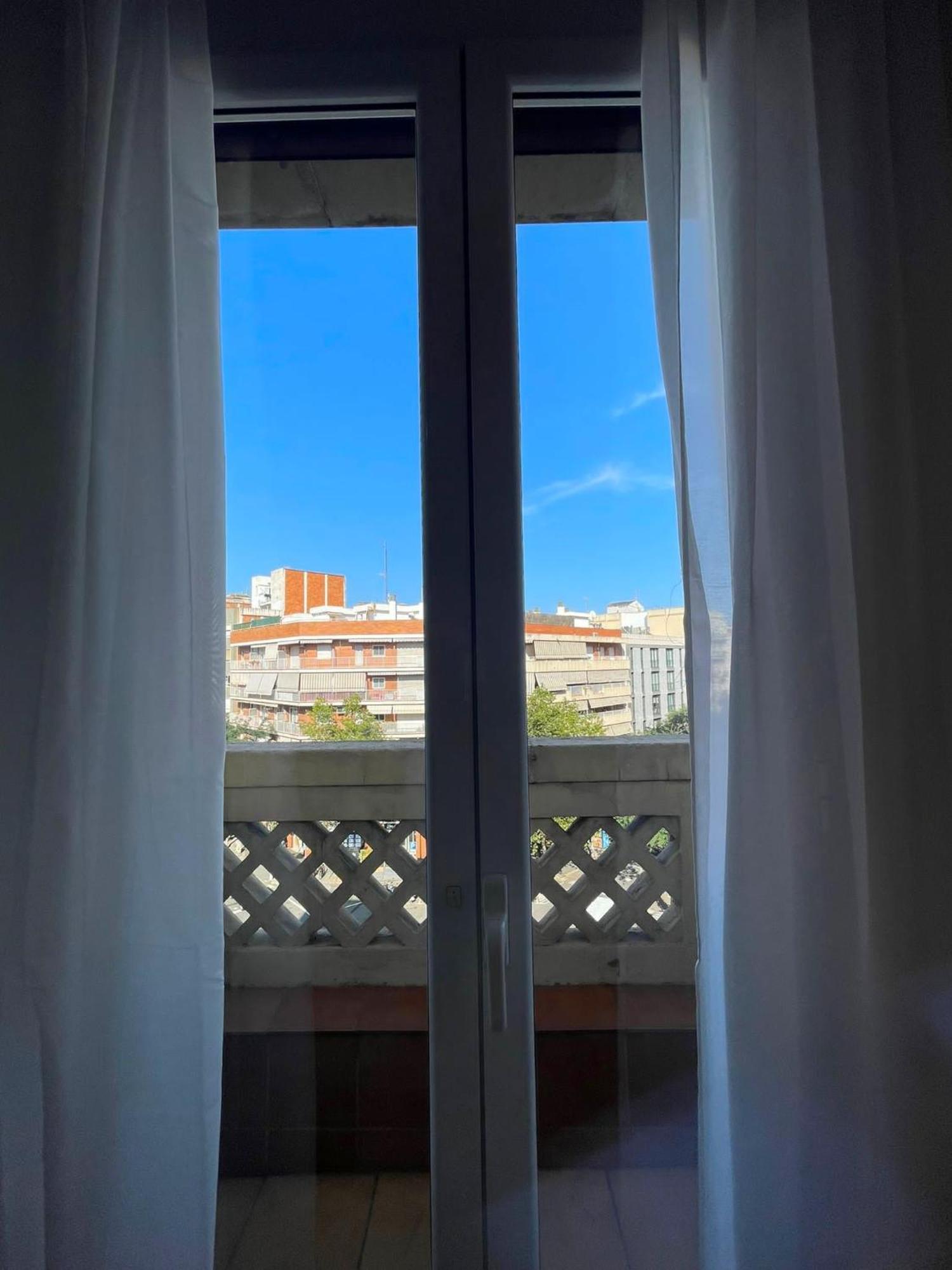 Rooms Nueva Valencia บาร์เซโลนา ภายนอก รูปภาพ