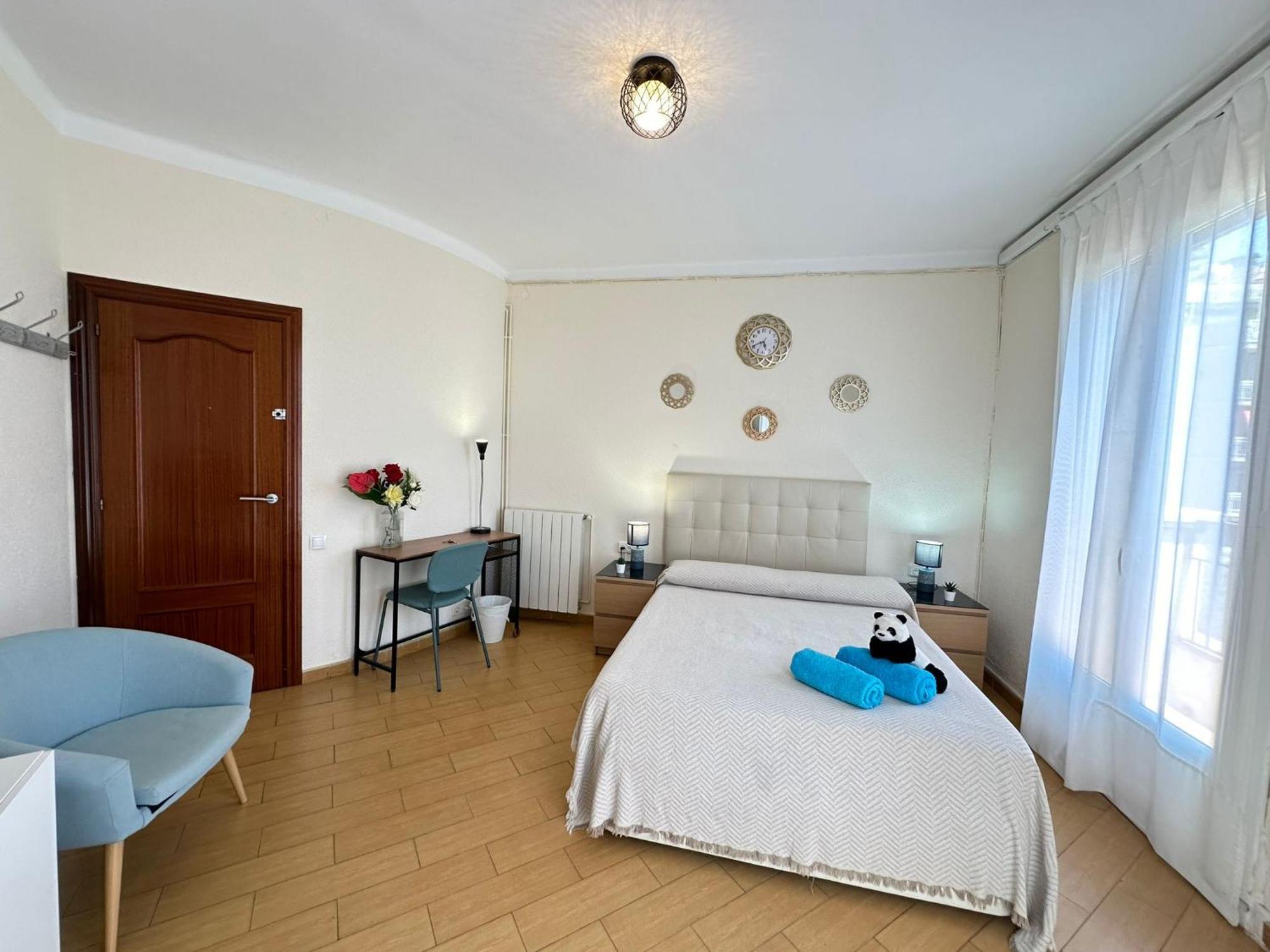 Rooms Nueva Valencia บาร์เซโลนา ภายนอก รูปภาพ