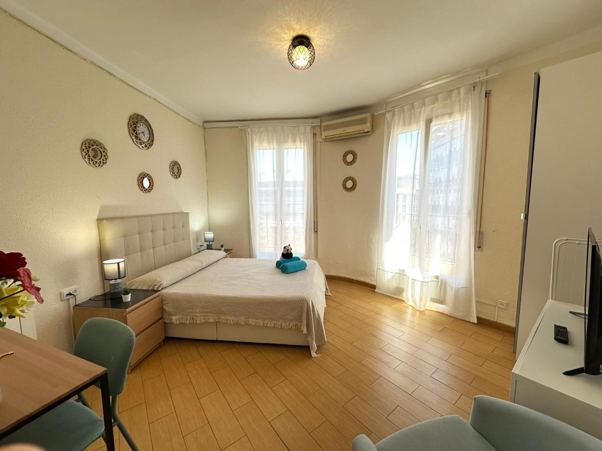 Rooms Nueva Valencia บาร์เซโลนา ภายนอก รูปภาพ