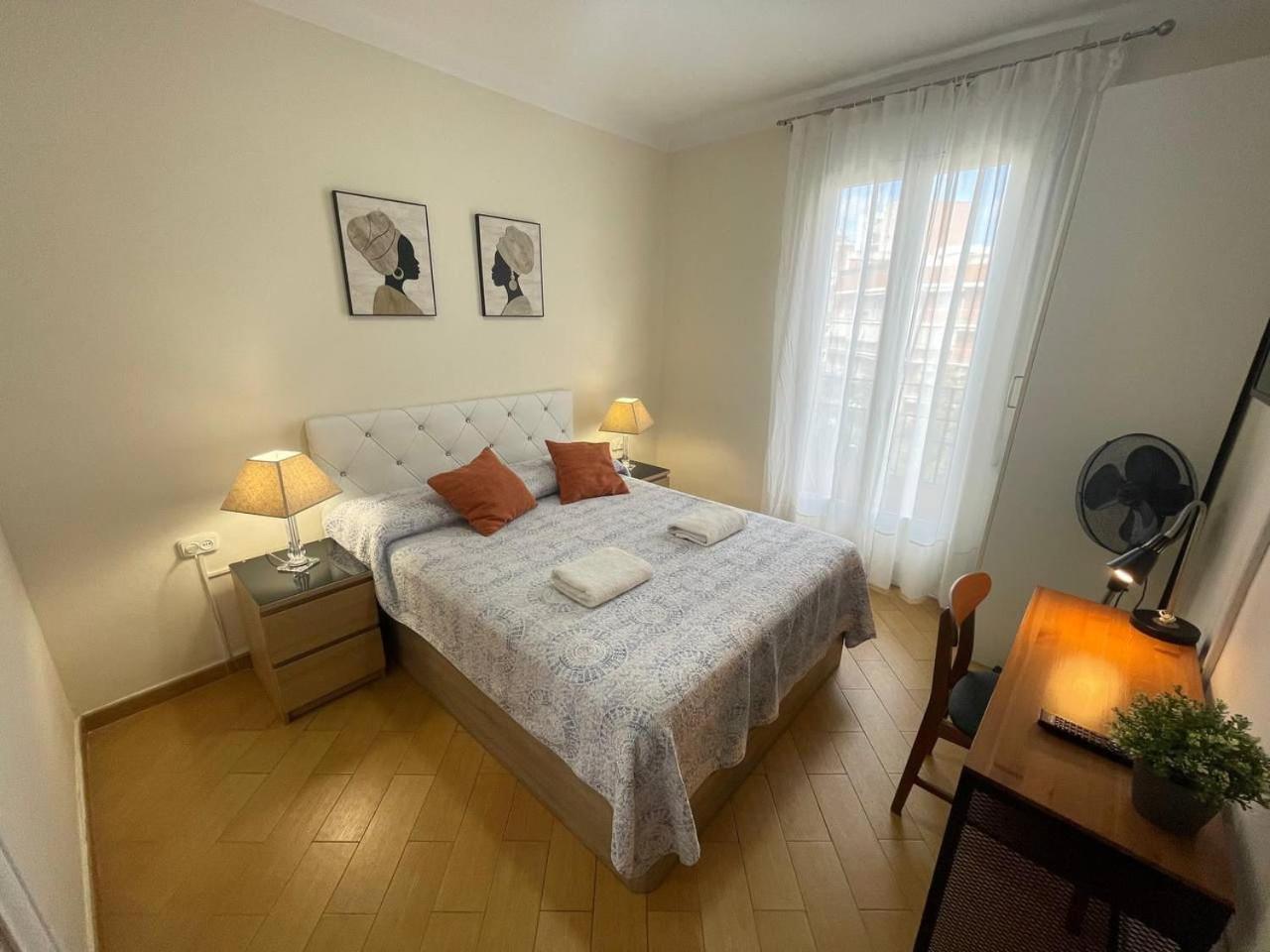 Rooms Nueva Valencia บาร์เซโลนา ภายนอก รูปภาพ