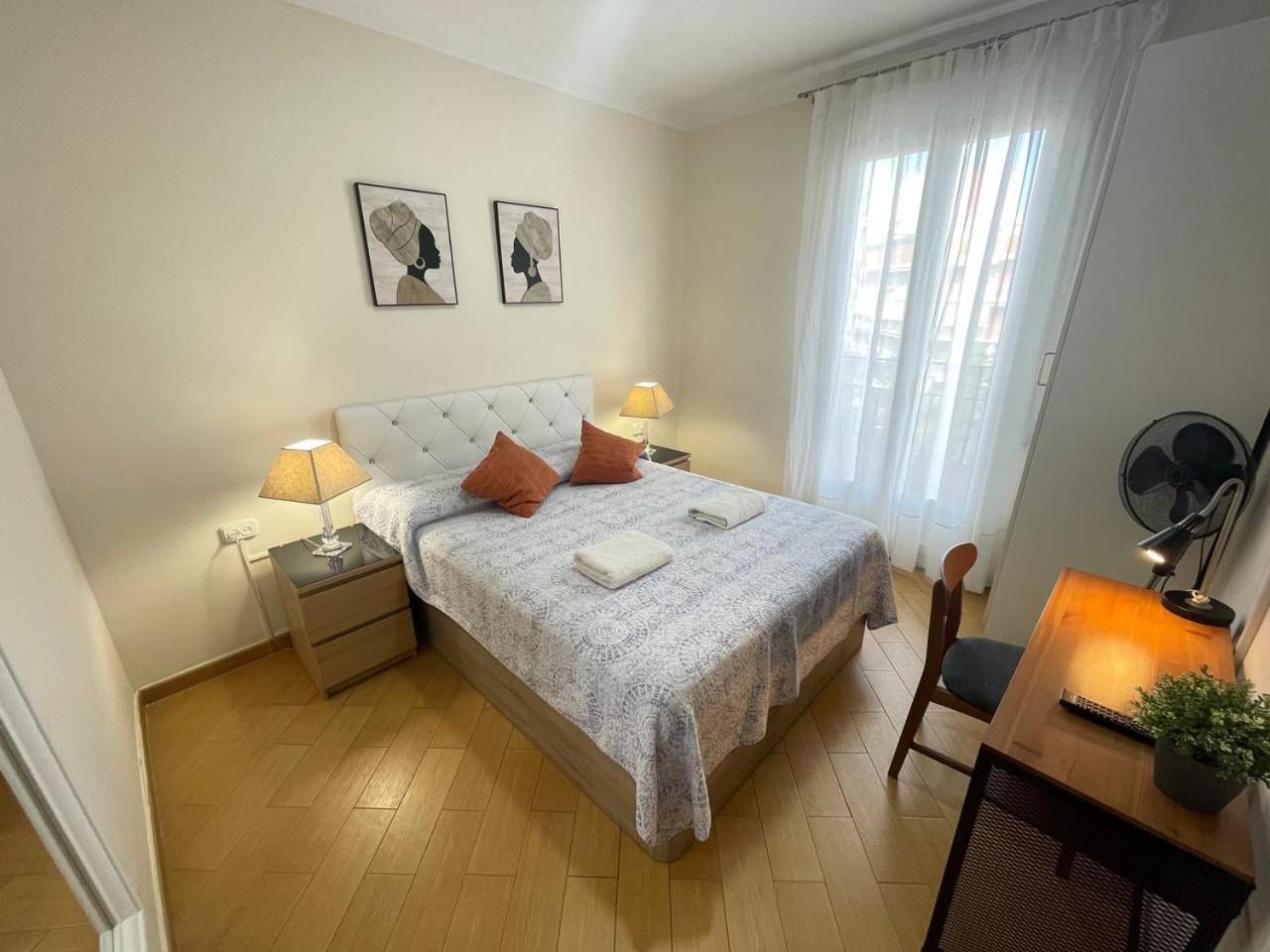 Rooms Nueva Valencia บาร์เซโลนา ภายนอก รูปภาพ