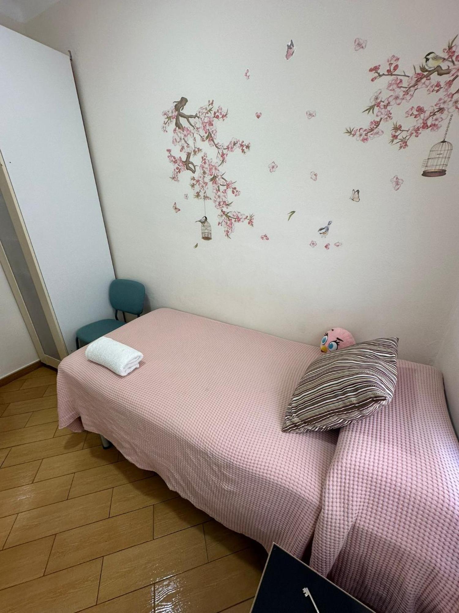 Rooms Nueva Valencia บาร์เซโลนา ภายนอก รูปภาพ