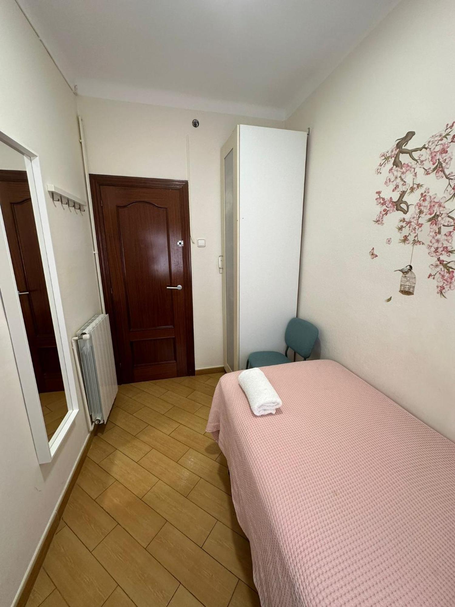 Rooms Nueva Valencia บาร์เซโลนา ภายนอก รูปภาพ